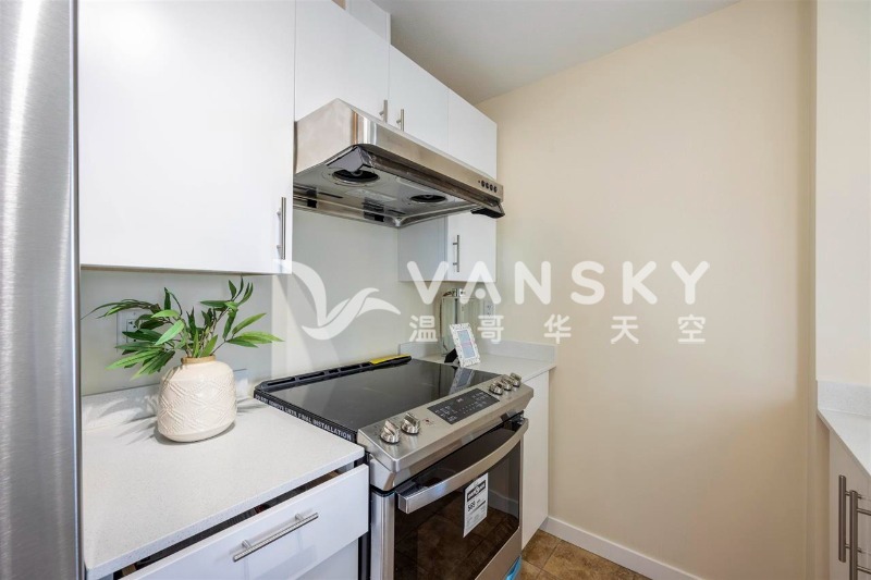 251226113853_Kitchen 2.jpg